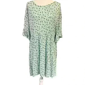 NWT BOOHOO PLUS UK Floral Smock Dress Plus Size 18​